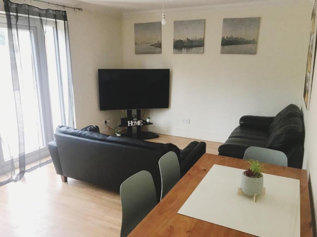 Appartamento Jb Family & Contractor Stays, Free Parking