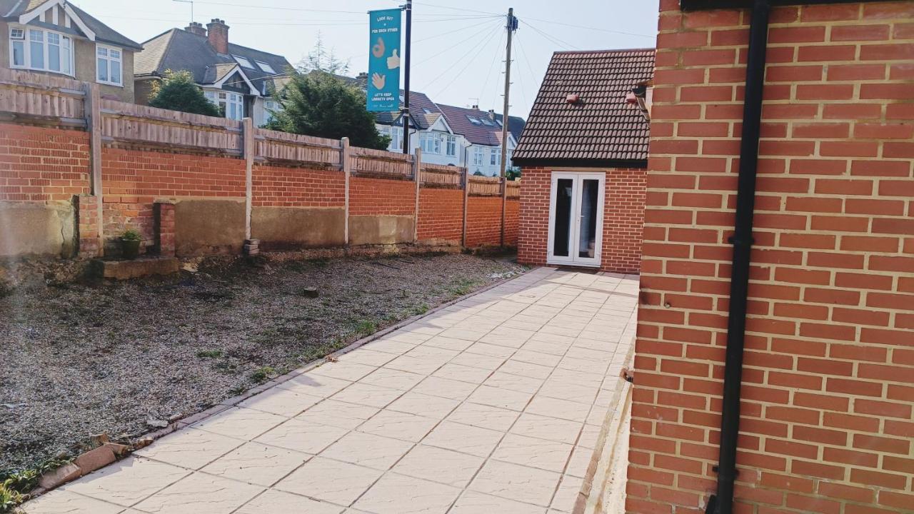 Jb Family & Contractor Stays, Free Parking Londra